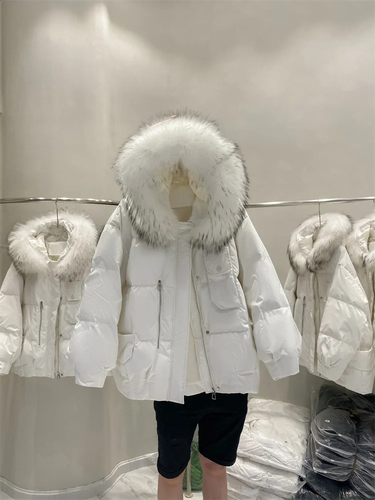 Real Natural raccoon fur Collar Women Winter White Duck Down Coat Female Solid Puffer Jacket Oversize Hooded Thicken Parkas 240824