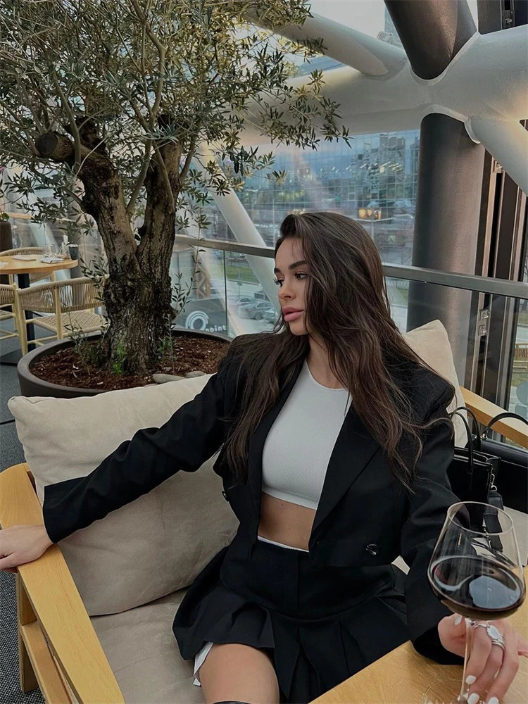 Taruxy Fall Women Blazer Suit Two Piece Sets Turn-down Collar Blazers Tops And Pleated Skirts Femme High Street Y2K Outfits 240826