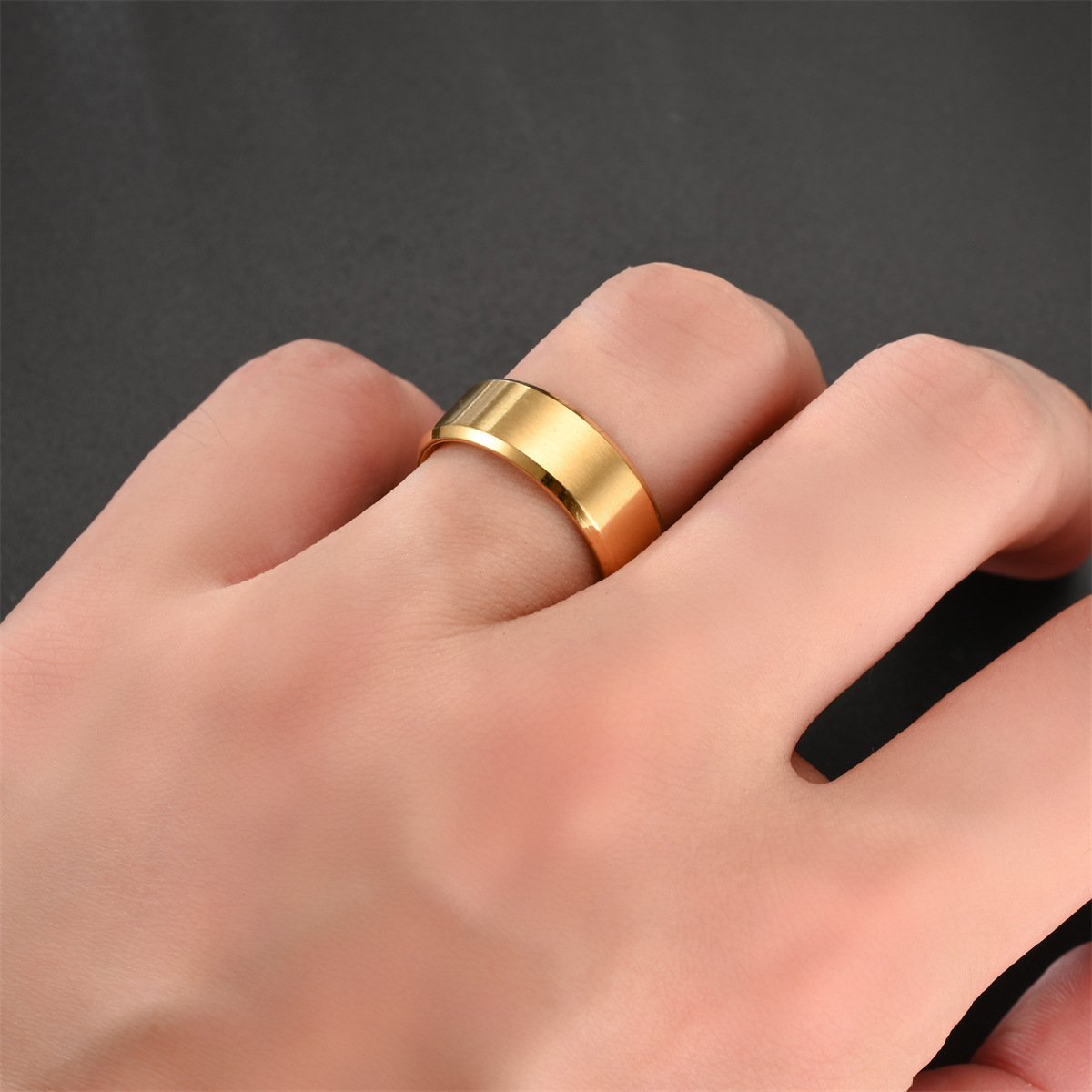 Gold Silver Stainless Steel Band Ring for Men Women Jewelry Titanium Steel Male Feamle Finger Rings Party Jewelry Promotion Gift Wholesale price