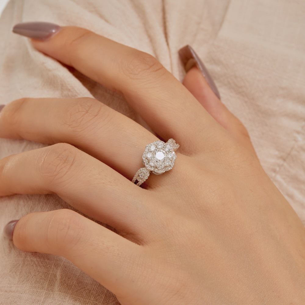 Korean version new S pure sier ring with suower design, dopamine color scheme, fashionable and versatile women's bracelet