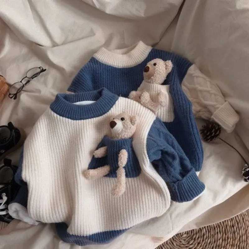 Childrens winter thick sweater baby Korean contrasting plush knitted shirt suitable for boys and girls wearing round neck underwearW240824
