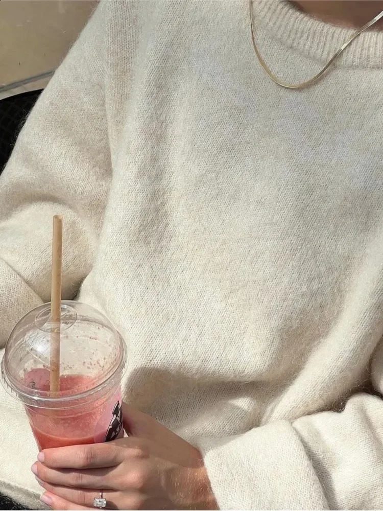 Solid O-neck Knitted Mohair Sweater For Women Warm Long Sleeved Elegant Lady Knitwear Loose Thick Casual Street Jumper Tops 240824