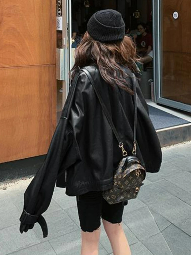 Korean Fashion Outerwear Leather Jacket Women Summer Short Moto Streetwear Faux Loose Coats Autumn Female Trend Chic Tops 240824