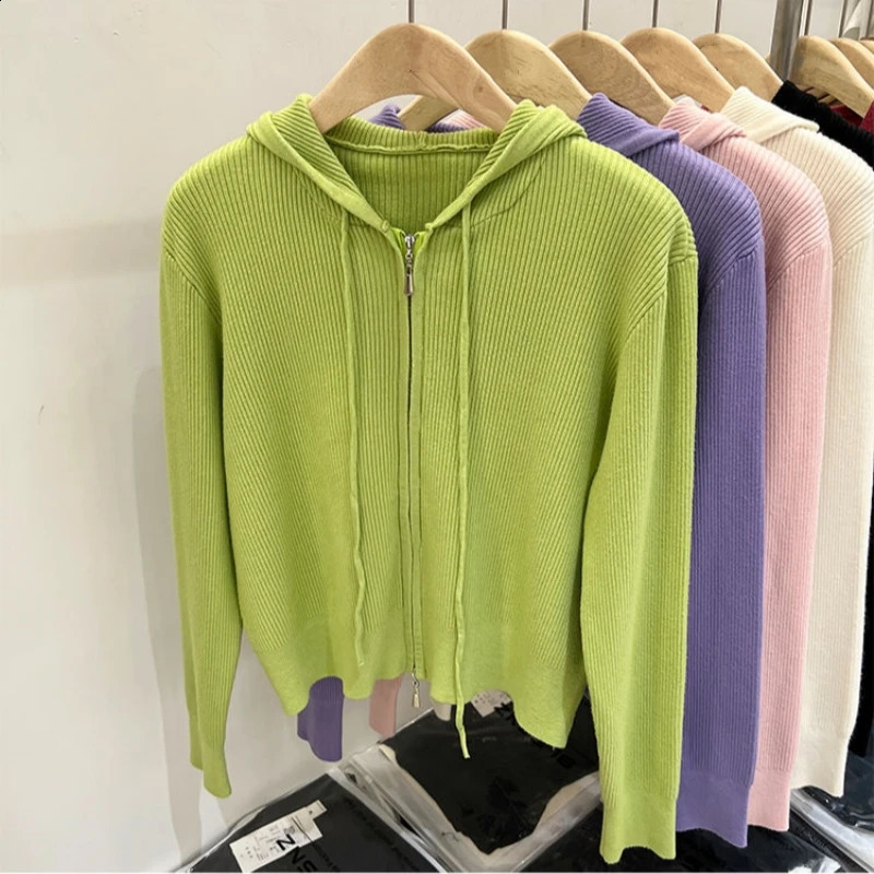 Spring and Autumn Korean Minimalist Casual Sweater Cardigan Long Sleeve Hooded Solid Color Zipper Womens Coat Top 240824