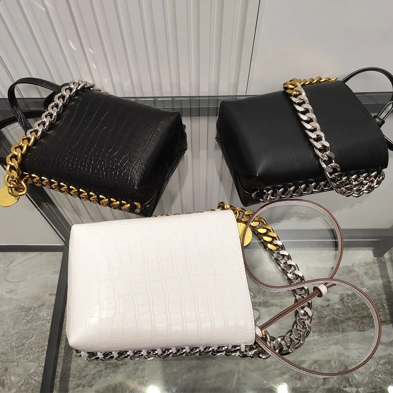 Classic Chain Shoulder Fashion Versatile Crossbody Womens Banquet Pattern Bucket Bag 240824 4
