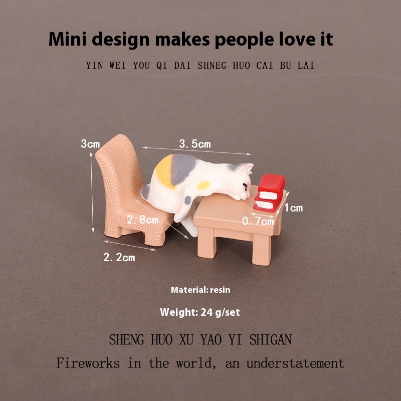 Charming Resin Animal Figures - Unique Kissing Cats and Off-Duty Mini Landscapes for Your Desk