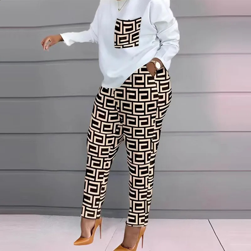 Autumn Casual Printed 2 Piece Outfit Women Fashion Sport Two Piece Set Long Sleeve T Shirt Tops Pants Suit Women Tracksuit Sets 240826