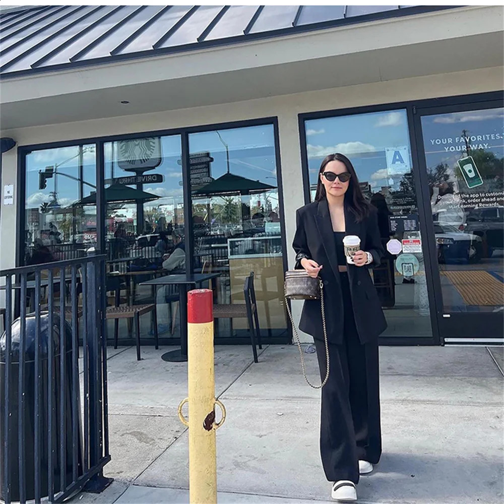 High quality autumn and winter womens commuting loose fitting double breasted casual suit jacket large suit 240826