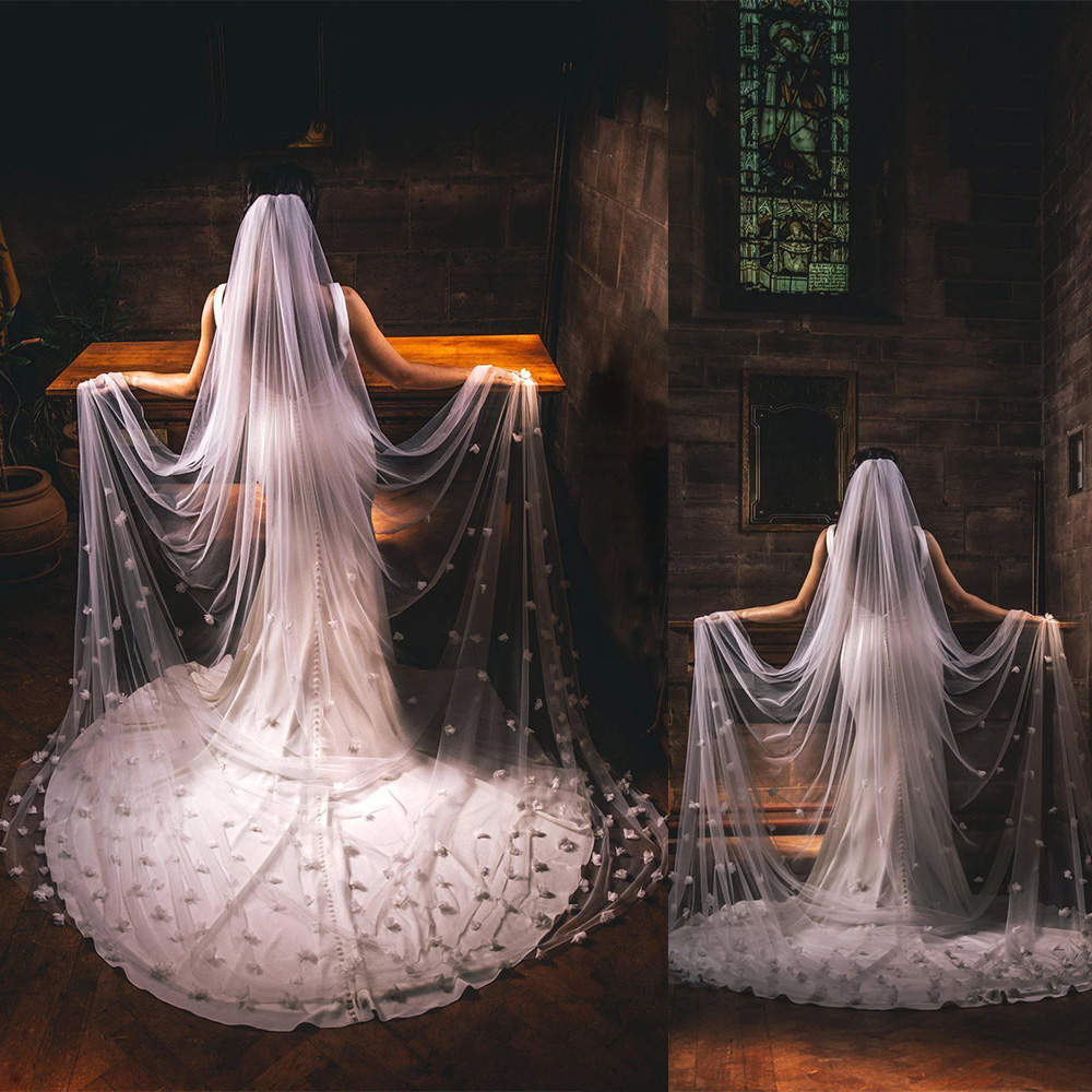 Romantic Wedding Veil 3D Flowers Special Cut Royal Bridal Veil with Comb Veil 2M Cathedral White Ivory Wedding Accessories For Women Custom Made