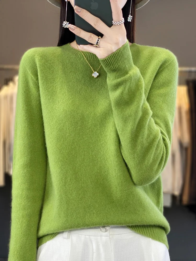 Long sleeved womens sweater with O-ring zipper autumn and winter 100% Merino wool basic solid knitted fabric womens dress bottom shirt top 240826