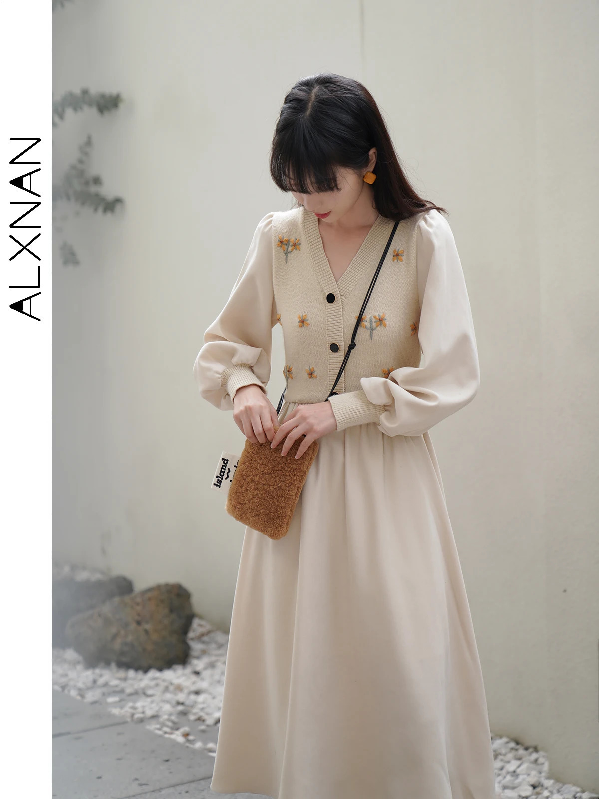 ALXNAN Vneck Almond Aline Dress for Women AutumnWinter French High Waist Long Sleeve Midi LXN2227 240824