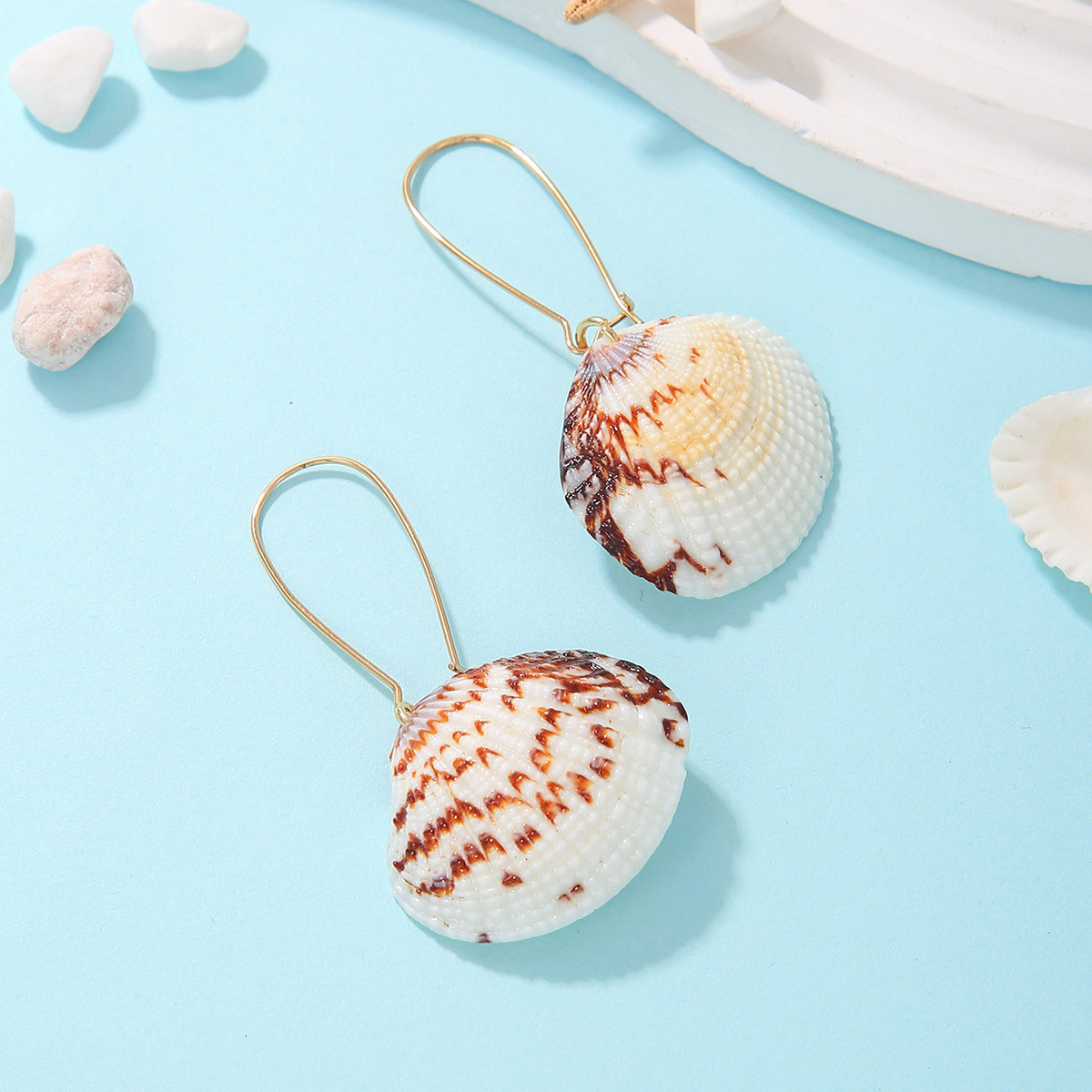 Earrings Bohemian beach vacation style shell bead pendant earrings