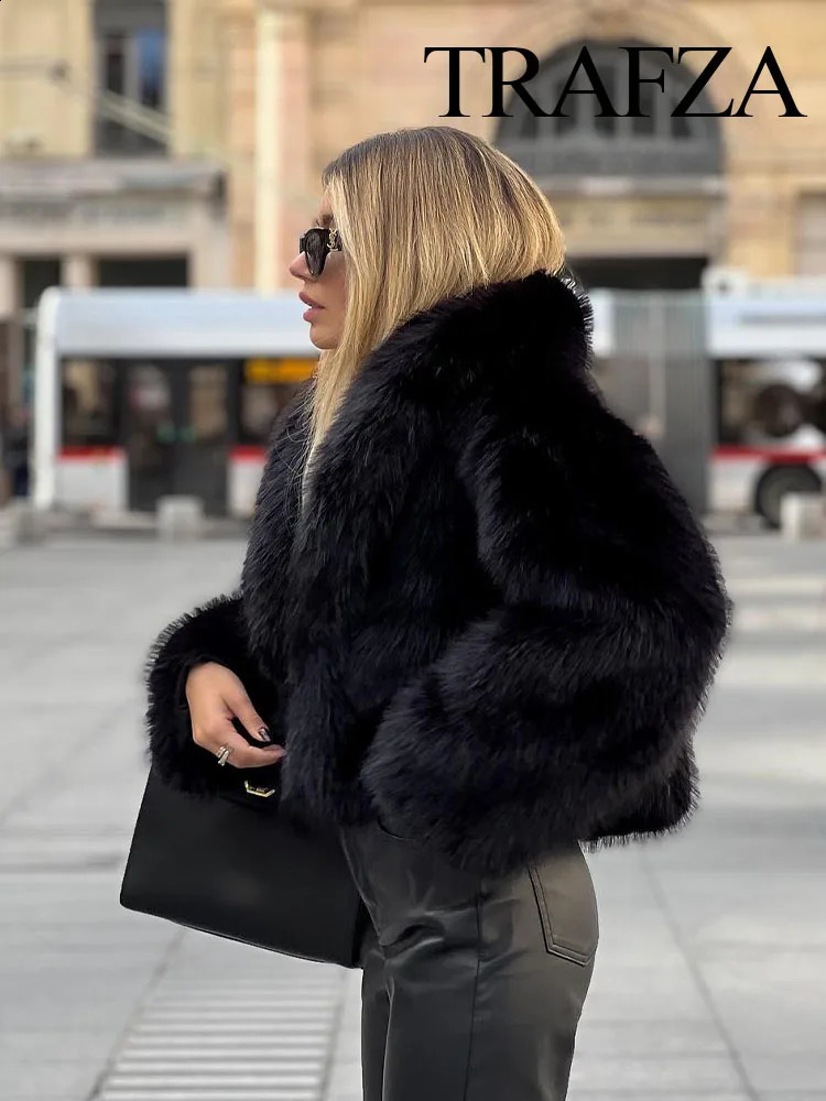 TRAFZA Womens Winter Coat Artificial Fur Effect Loose Cutting Versatile Street Clothing 240824