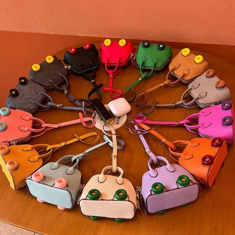 Keychains Lanyards 1 handmade mini PU leather handbag decoration pendant bag headphone box fashionable key charm mini wallet mini pendant Y240826W47F