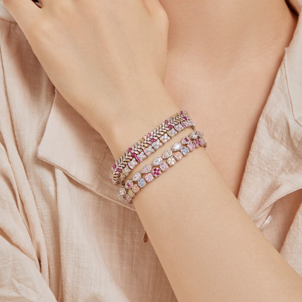 New S Pure Sier Bracelet, Exquisite Colored Zirconia Inlaid with Full Diamond, Fashionable and Versatile Design, Women's Batch