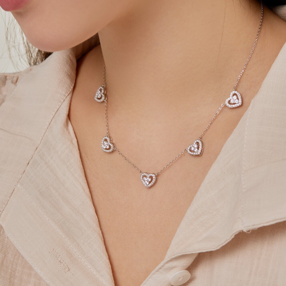 Korean version INS style new S pure sier collarbone chain heart zircon series fashionable and versatile design sense women's batch