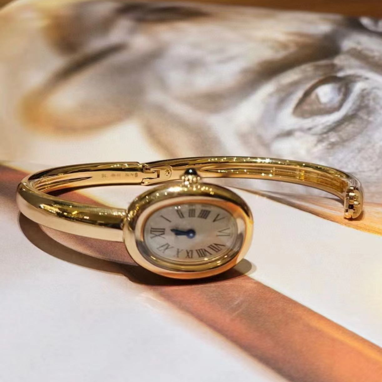 bangle Designer watch 18K gold covered never fade quartz watch for women counter quality TOP ladies Premium Gift 016