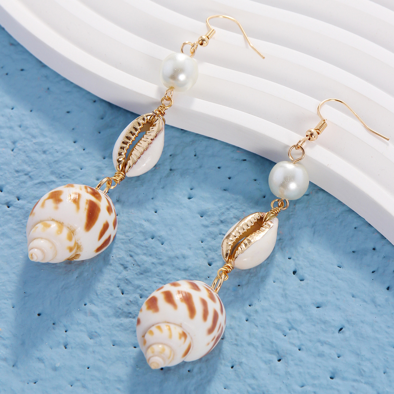 Earrings Bohemian beach vacation style shell bead pendant earrings