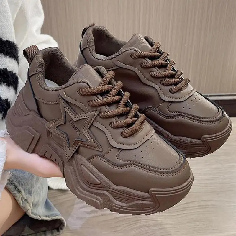 Autumn Leather Brown Platform Sneakers Thick Sole Slip On Women Casual Shoes Lace-up Ladies Comfortable Running Shoes 240826