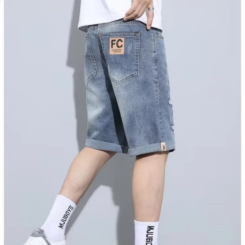 Summer Straight Hole Elastic Casual Denim Shorts Men Embroidery Print Patchwork Button Pocket Zipper Versatile Five-Point Pants 240824
