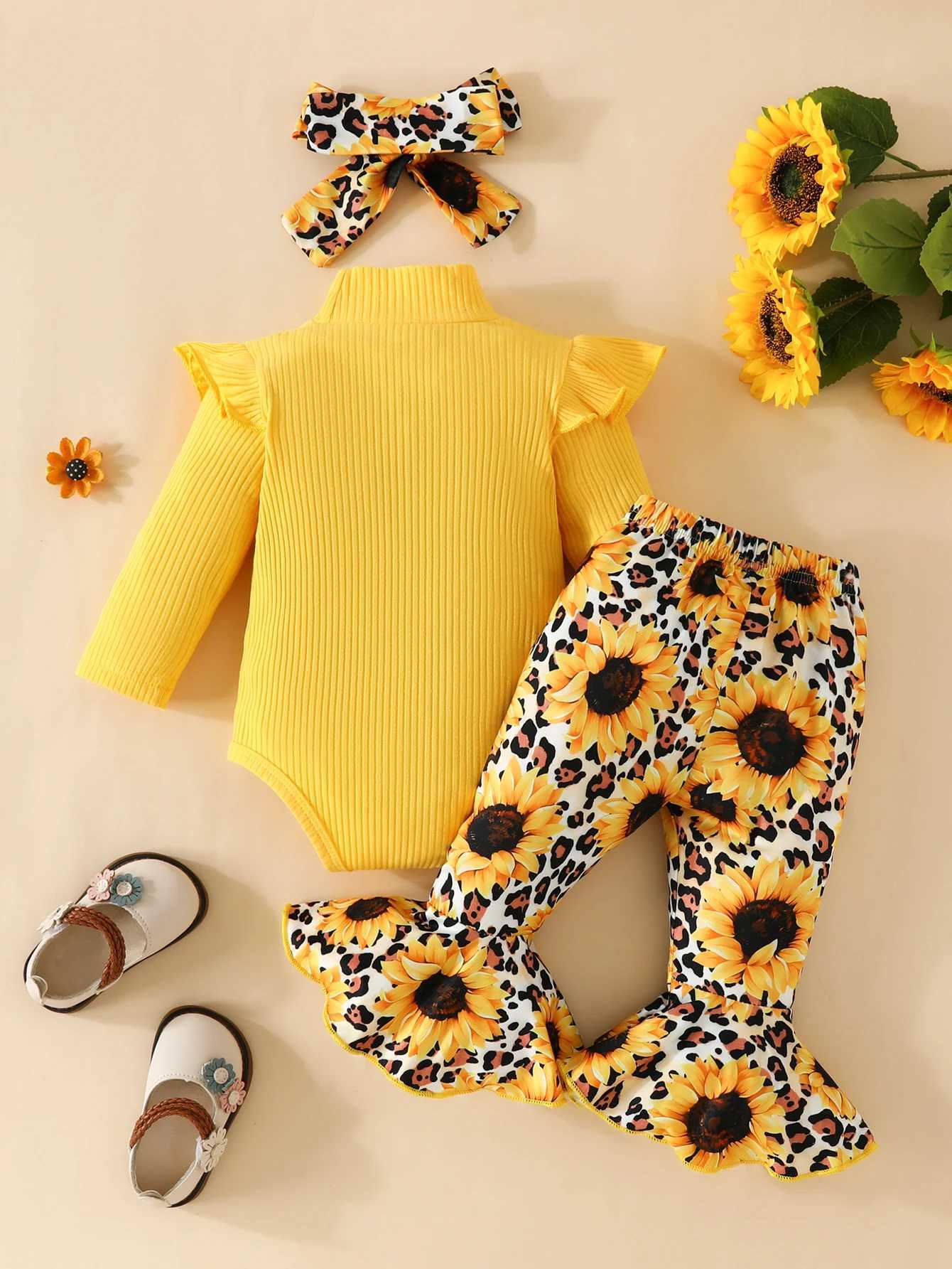 Baby girl 3 cute long sleeved flying sleeve jumpsuit+sunflower print flash Trojan horse+headband set W240824