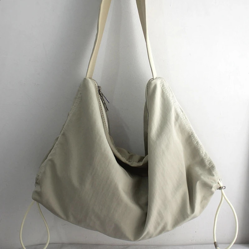 High-capacity Solid Simple Women Handbags Vintage Fashion Shoulder Bags Grunge All Match Y2k Underarm Bag 240824