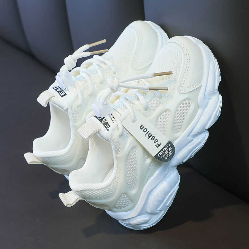 Athletic Outdoor Girls 2024 Spring and Autumn new style childrens mesh breathable dad boys casual sports running shoes H260130