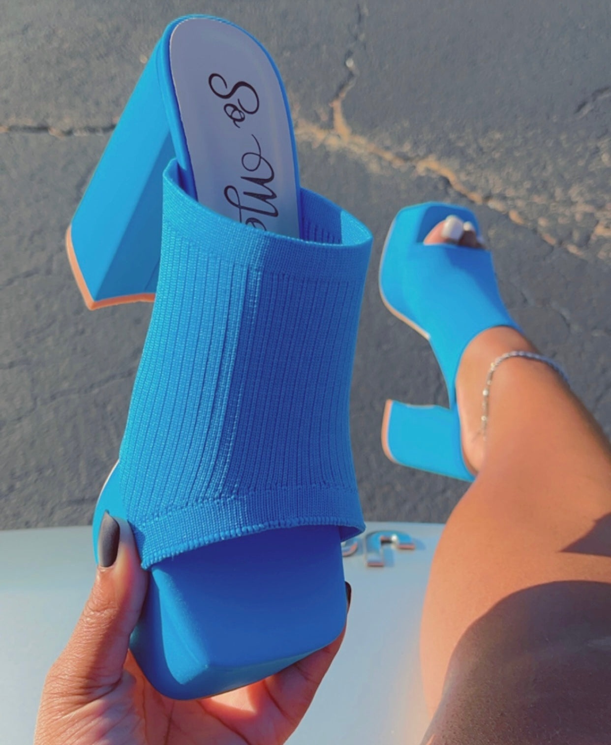 Busy Girl YX4283 Wholesale Women's Sandals Wide Foot Friendly High Heels Customized Shoes Women's Slippers Platform High Heels Sandals