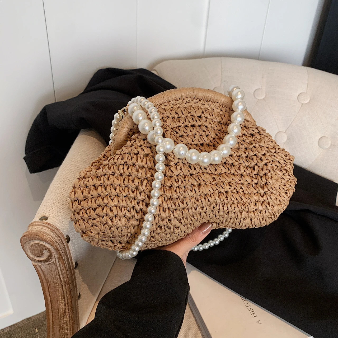 Summer Bag Clip Purse er Bag Handbag Clutch Bag For Women Vintage Pearl Chain Crossbody Shoulder Bag Hobos 240826