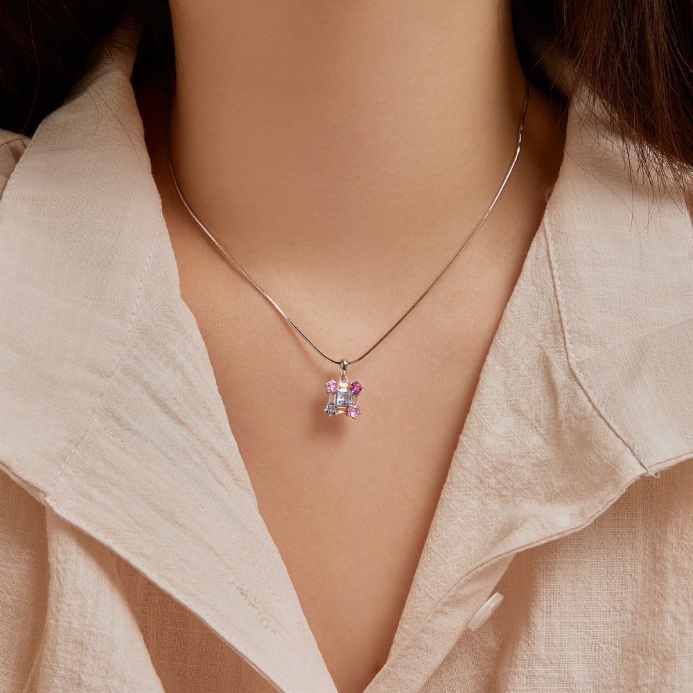 Korean version of new S sterling sier necklace with geometric colored zircon inlay and versatile design for women's snake bone chain