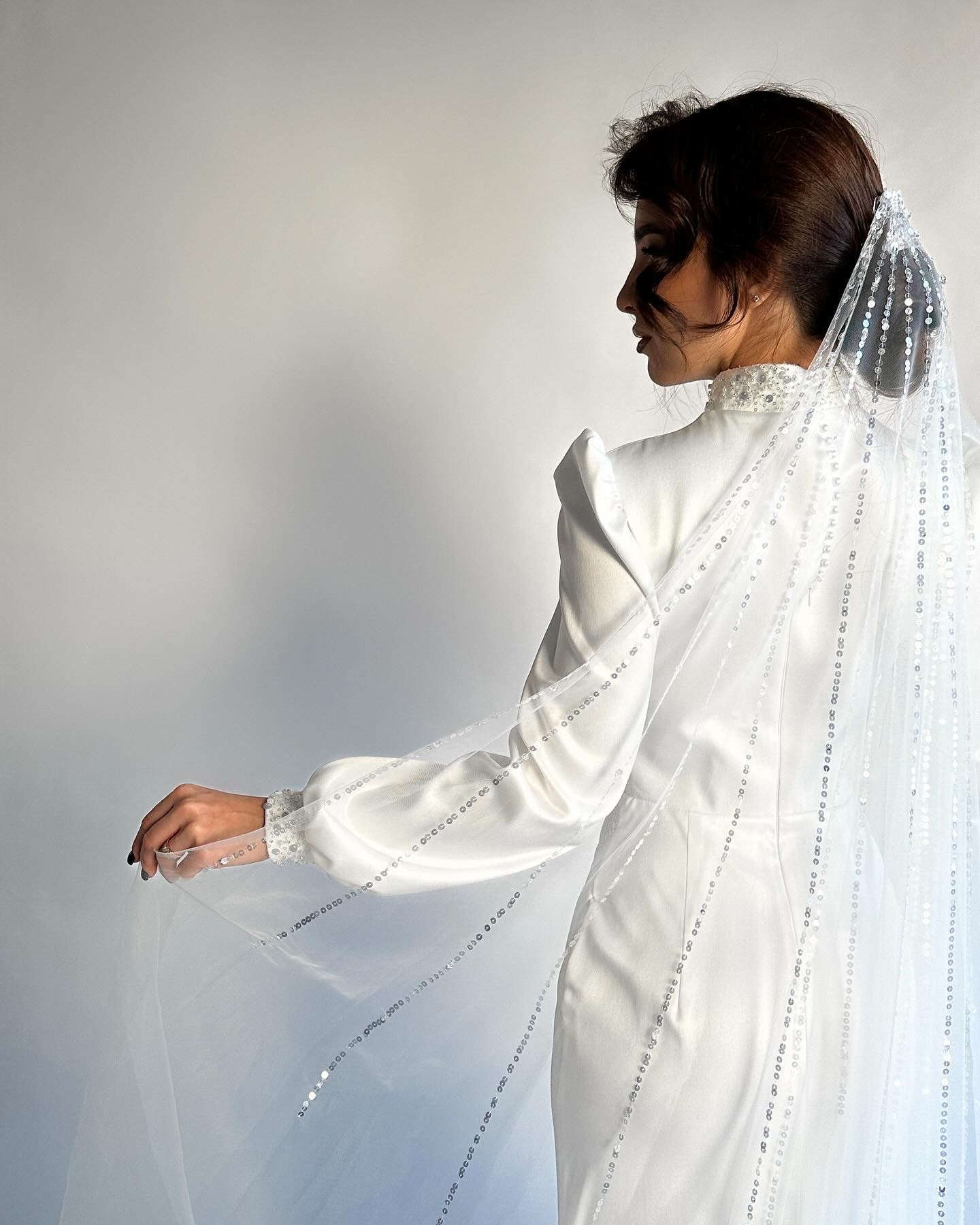 Bridal Veils Long Sequins Wedding Veil Cathedral 1 Layer 3.5 Meters Long Tulle One Layer Wedding Veil For Brides Hair Accessories Custom Made