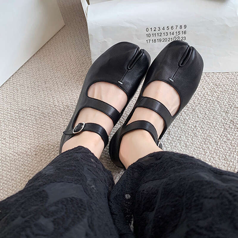 Japanese Traf Ninja Tabi Mary Janes Shoes Belt Buckle Loafers Ladies Split Toe Trotters Mocasines Lolita JK Flats Women