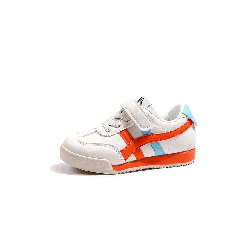 Athletic Outdoor Childrens Forrest Gump Leather Surface 2024 Autumn New Style Girls White Velcro Board Korean Edition Boys Casual Shoes H260130