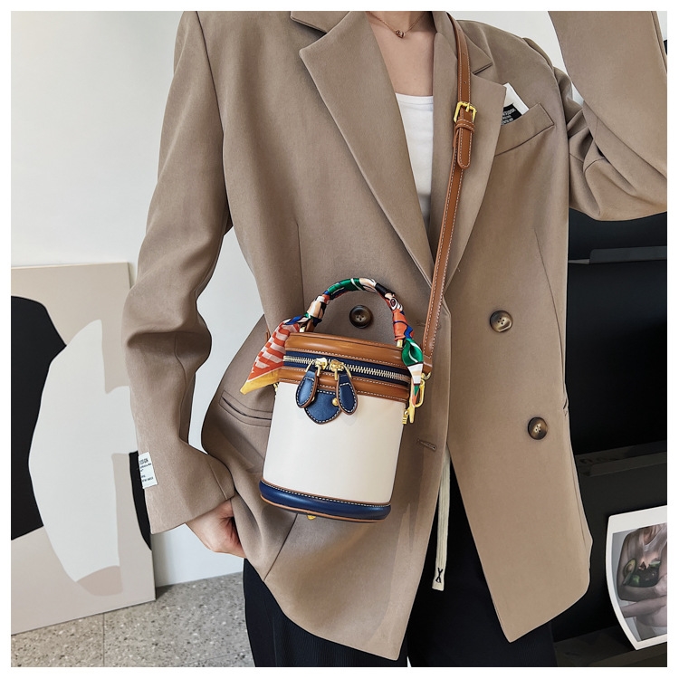 Fashionable And Versatile Bucket Bag With Color Blocks Single-Shoulder Round Tube Bag For Women Birthday Gift