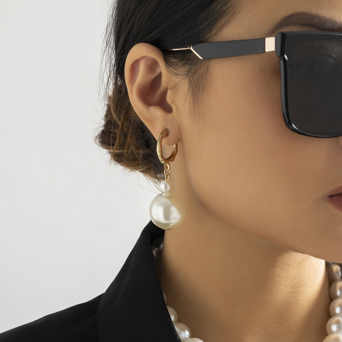 Jewelry Cold Wind Beaded Chain with Ethnic Imitation Pearl and Small Design Sense Necklace