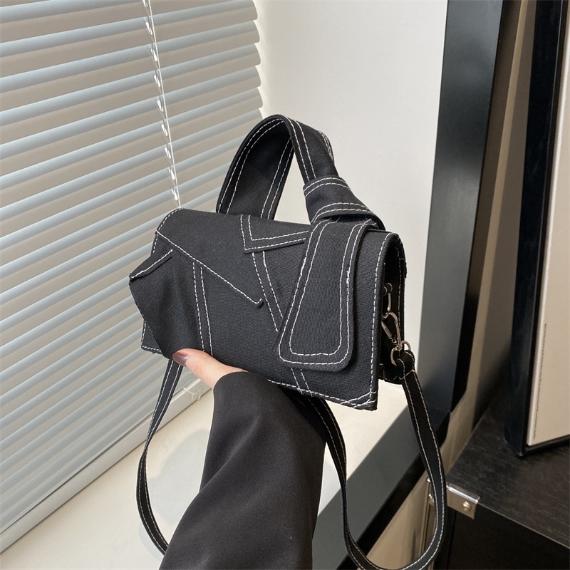 A Minimalist Vintage Mini Handbag Square Bag With Adjustable Long Shoulder Strap, Lightweight Crossbody Bag For Women's Daily Use