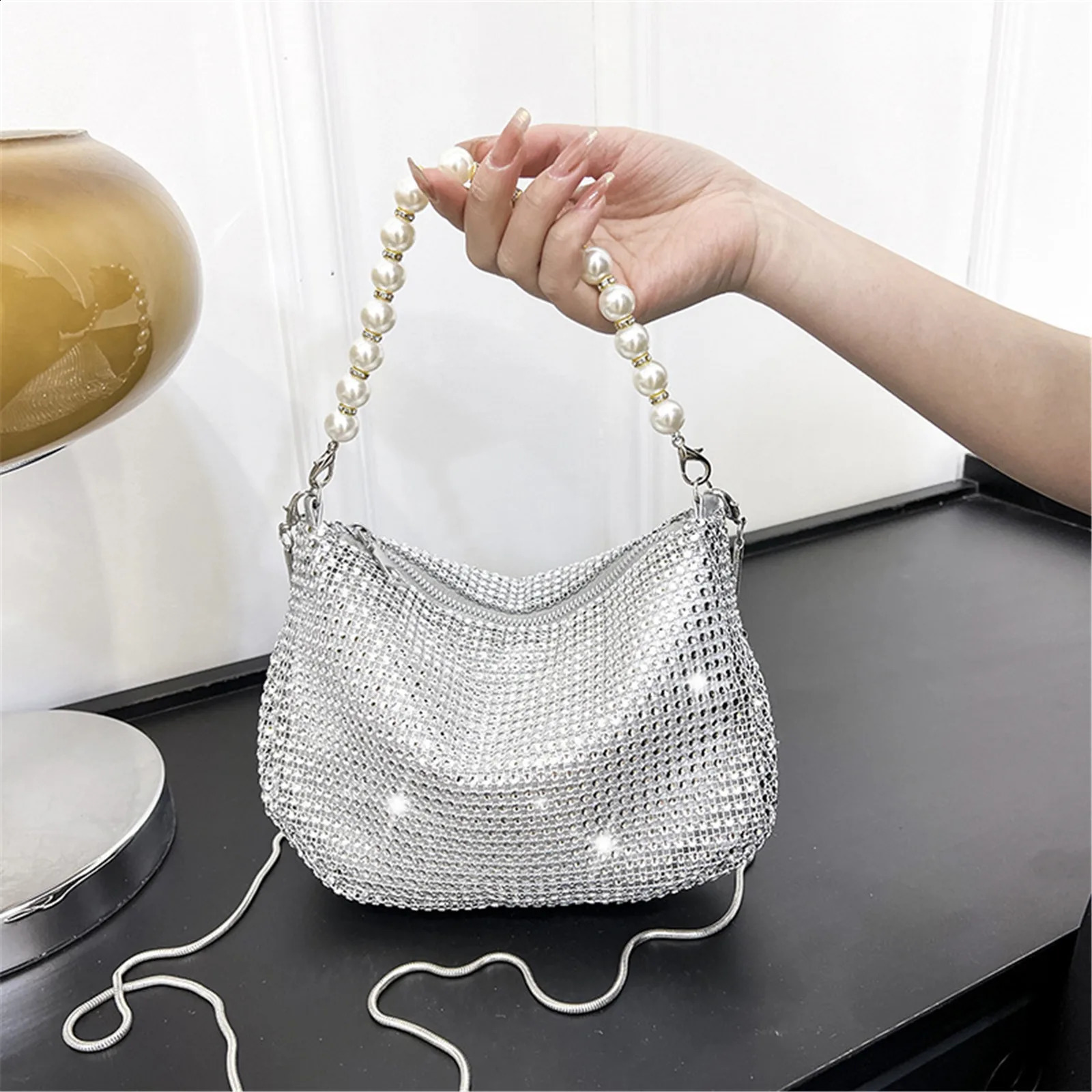 Pearl Full Rhinestone Delicate Handbag Fashion Shiny Gold Party Dinner Bag Shoulder Elegant Silver WomenS Phone Money Purse 240827