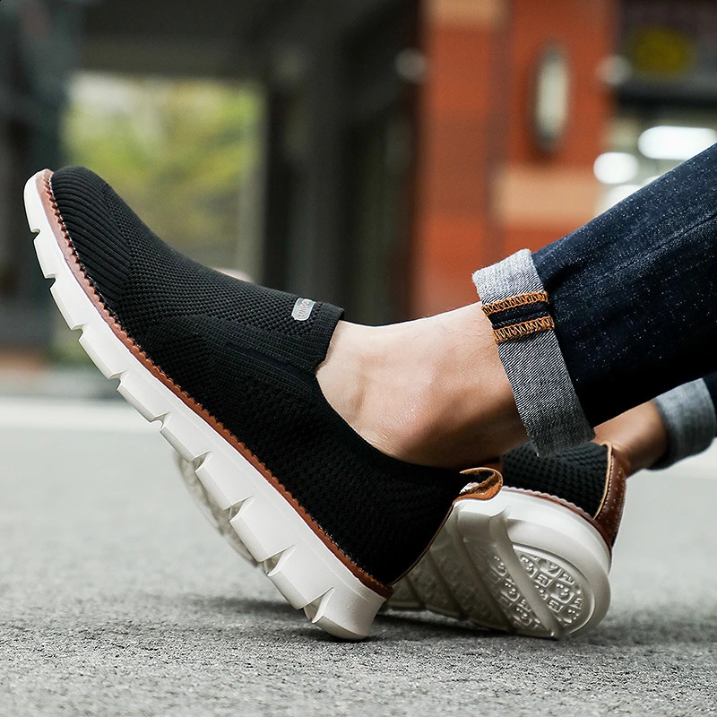 Mens sports shoes Mens sports shoes High quality summer fashion breathable mesh mens casual shoes Zapatillas Hombre 240827