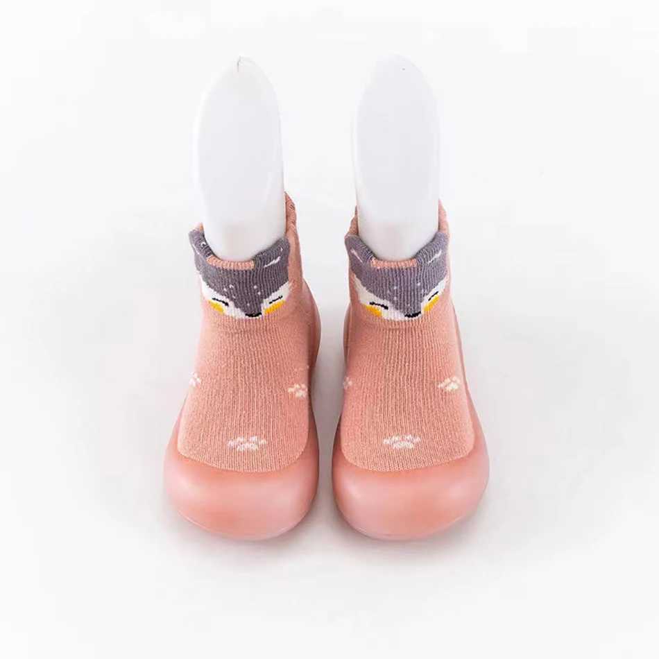 Baby shoes cute and comfortable baby soft soled socks anti slip newborn shoes for indoor use safe for all seasons the first step for pedestrians M2408