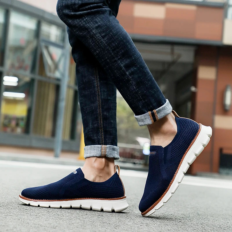Mens sports shoes Mens sports shoes High quality summer fashion breathable mesh mens casual shoes Zapatillas Hombre 240827