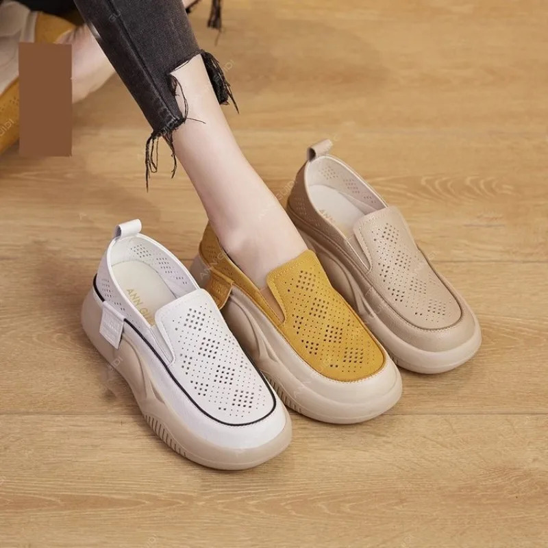 Womens platform shoes casual skate shoes fashionable Loafers womens sports shoes Chaussure soft soled womens Loafers D254 240827