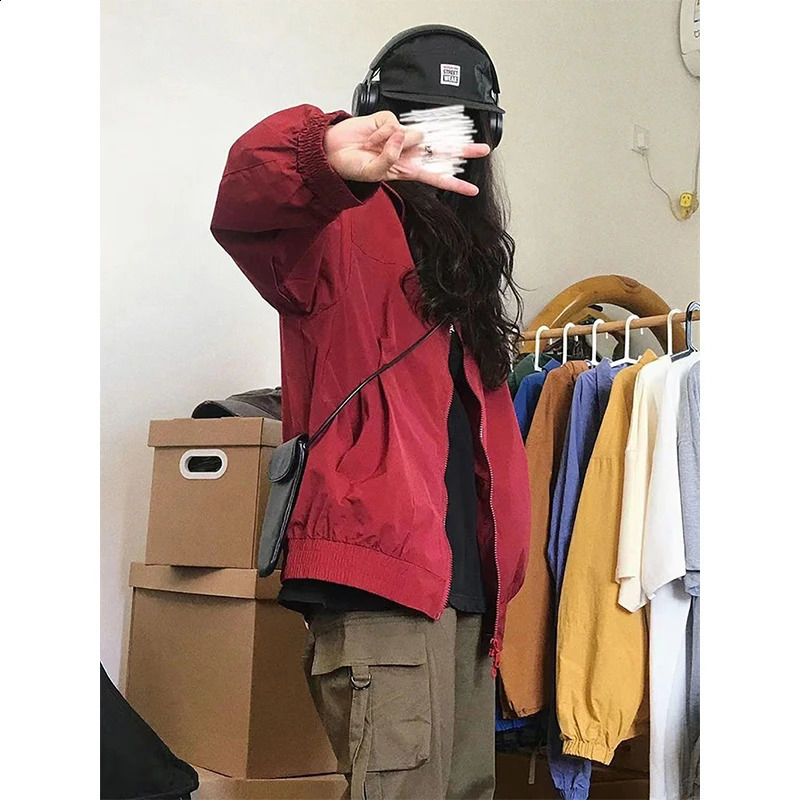 Streetwear Red Bomber Jackets Women Oversized Print Jacket Y2K Harajuku Zip Up Wind-Proof Outwear Korean Loose Casual Coat Tops 240827
