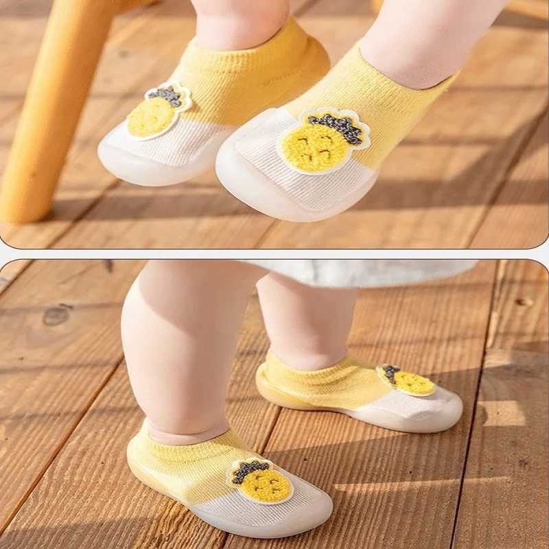 Baby Girl Socks Shoes Baby Cute Childrens Shoes Soft Sole Childrens Floor Socks Preschool First Step Walker M240827