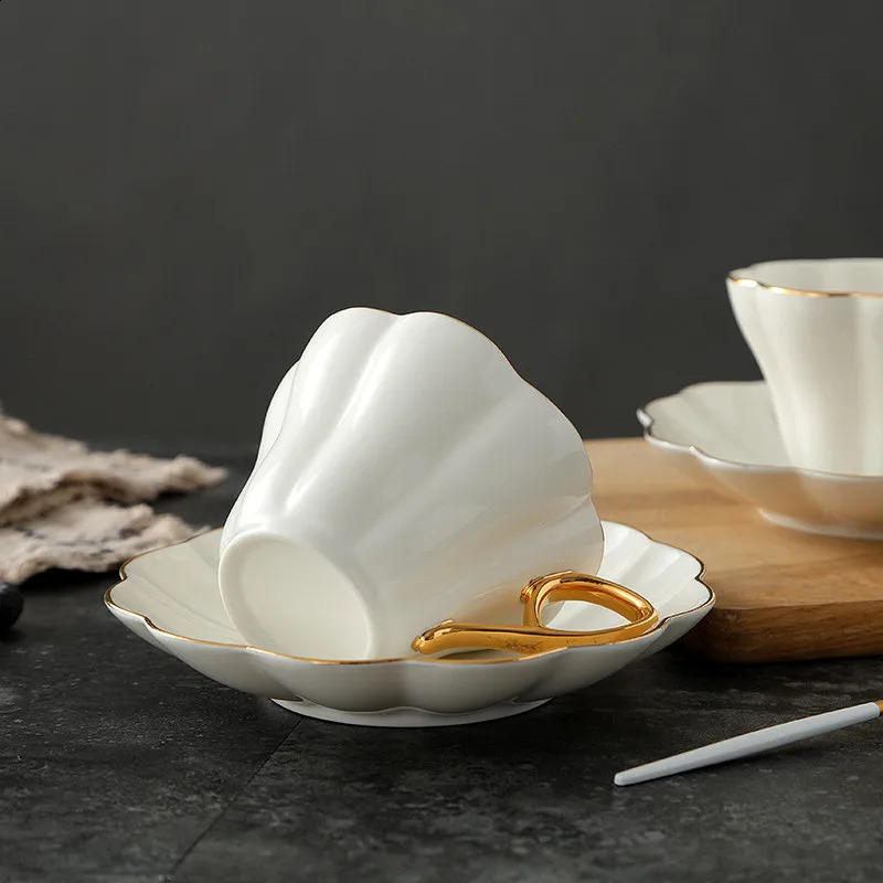 Ceramic Elegant Flower Bone Chinese Coffee Cup with Sauce Set White Porcelain Phnom Penh Office Teacup Home Coffee Espresso 240827