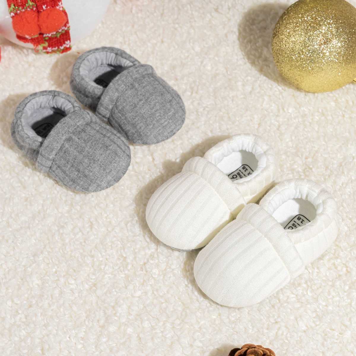 Winter Warm Baby Casual Shoes Classic Color Cotton Soft Newborn Childrens First Soft Bottom Anti slip Shoes M240827