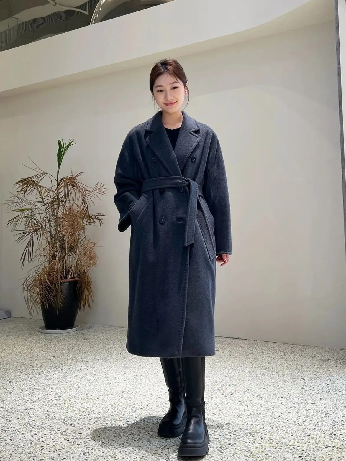 High end winter cashmere coat for women camel colored long black wool classic double breasted lace gray red 240826