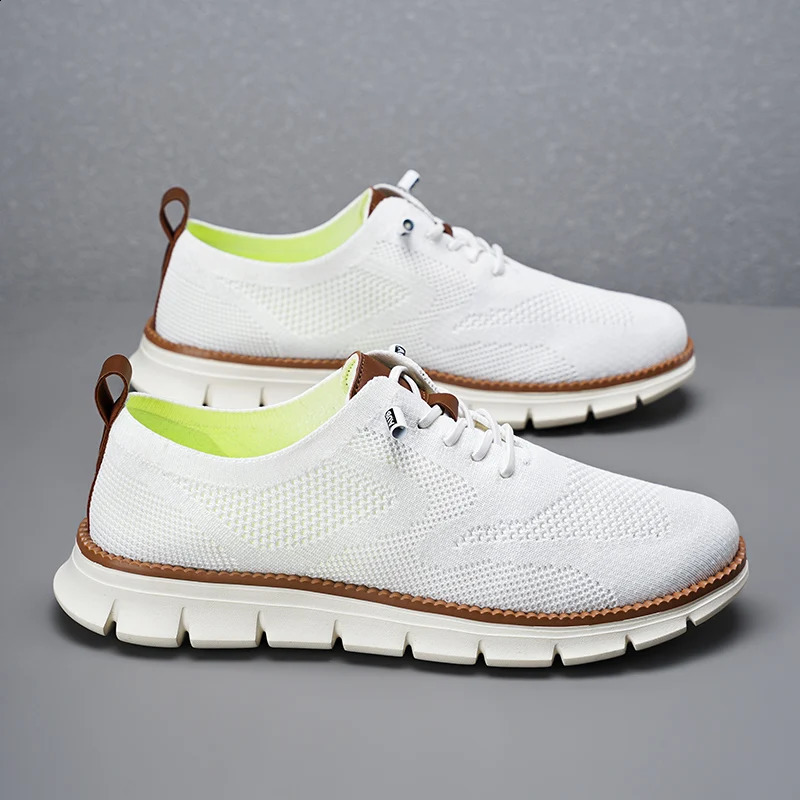 Mens shoes summer canvas shoes breathable and comfortable outdoor sliding walking sports shoes classic mens shoes 240827