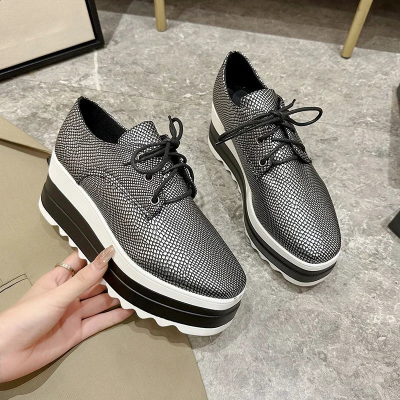 Womens platform wedge high heels casual lace outdoor shoes comfortable high heels low top sports shoes thick soles 240827