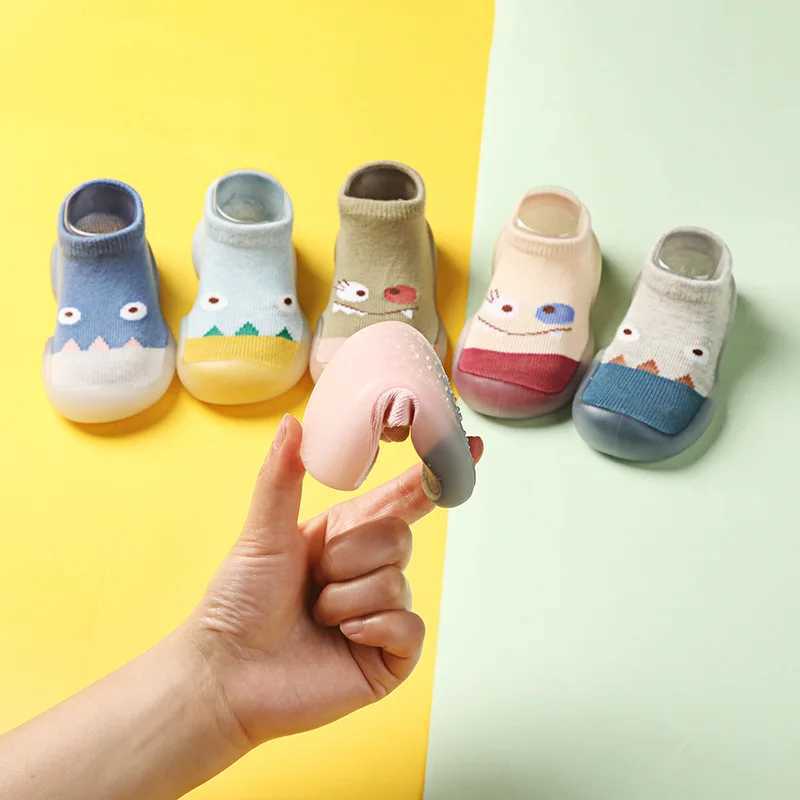 HappyFluttere 0-3Y Spring and Autumn Shoes Soft Cotton Anti slip Baby Shoes Walking Indoor Baby Thin Style Breathable Socks Shoes M240827