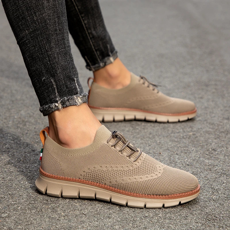 Spring and Autumn Mens Casual Shoes Mesh Breathable Comfortable Flat Shoes Outdoor Light Sneakers Walking Shoes Driving Shoes 240827